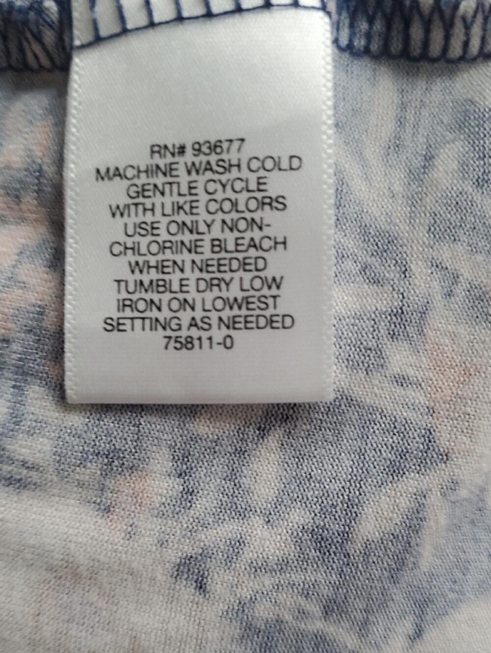 Liz Claiborne Navy Short Sleeve V-Neck Top with Peach & Cream Floral - Picture 5 of 5